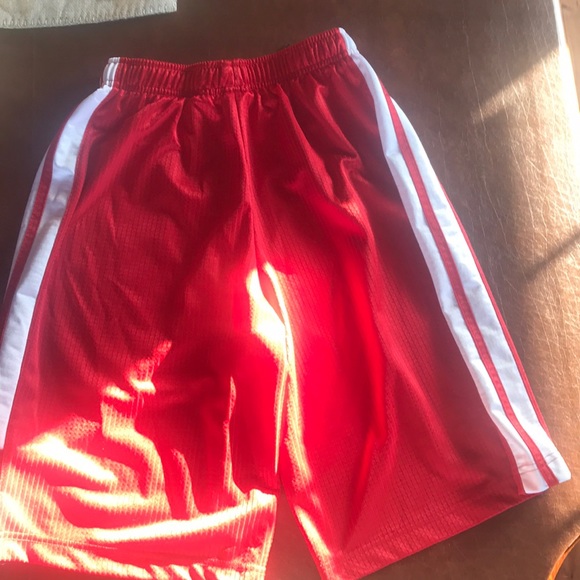 Nike red basketball shorts - Picture 6 of 6